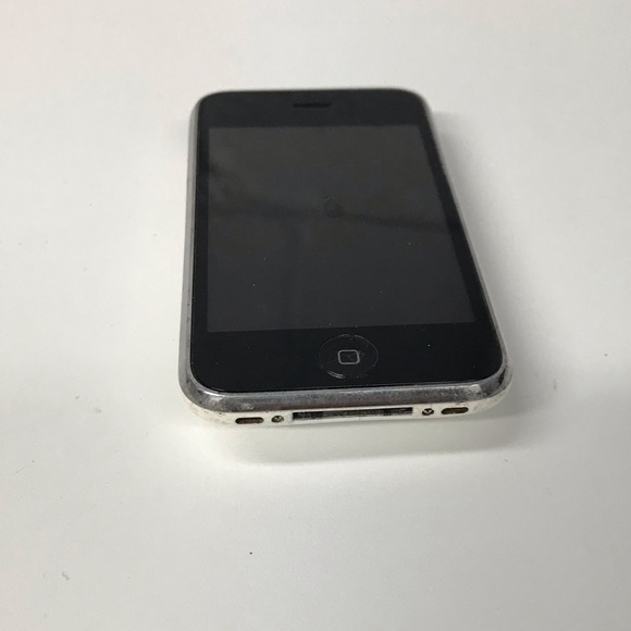 IPhone 1 - the very first iphone - Picture 3 of 11